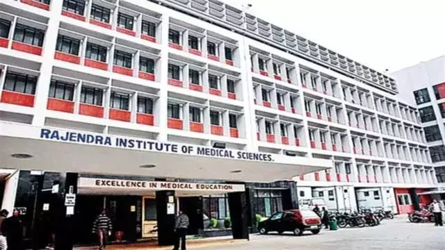 झारखंड: MBBS दाखिले के लिए NMC का बड़ा फैसला झारखंड: MBBS दाखिले के लिए NMC का बड़ा फैसला