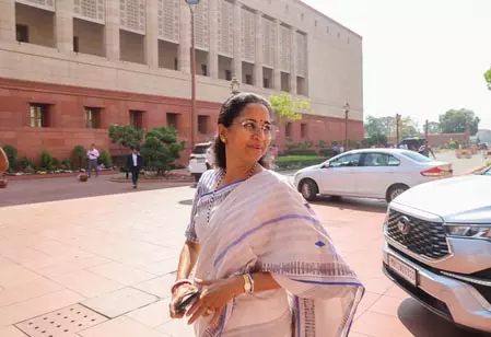 एनसीपी (एसपी) के परिसीमन बिल का समर्थन करने और एनडीए में शामिल होने की अफवाहें बेबुनियाद: सुप्रिया सुले एनसीपी (एसपी) के परिसीमन बिल का समर्थन करने और एनडीए में शामिल होने की अफवाहें बेबुनियाद: सुप्रिया सुले