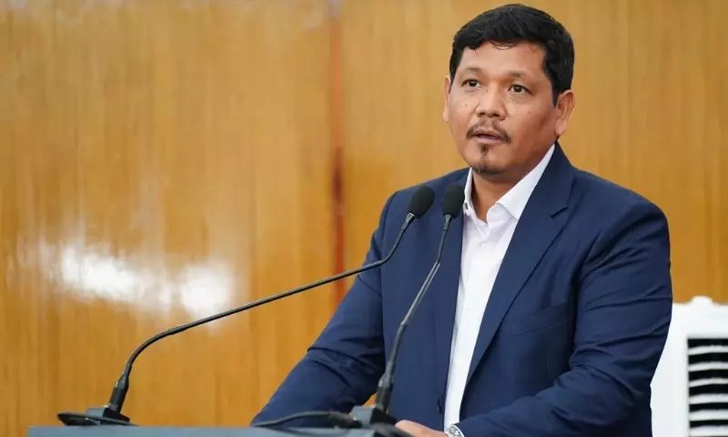 मेघालय विधानसभा में हंगामा: CM का रिव्यू मीटिंग से वॉकआउट, सख्त कार्रवाई के संकेत मेघालय विधानसभा में हंगामा: CM का रिव्यू मीटिंग से वॉकआउट, सख्त कार्रवाई के संकेत