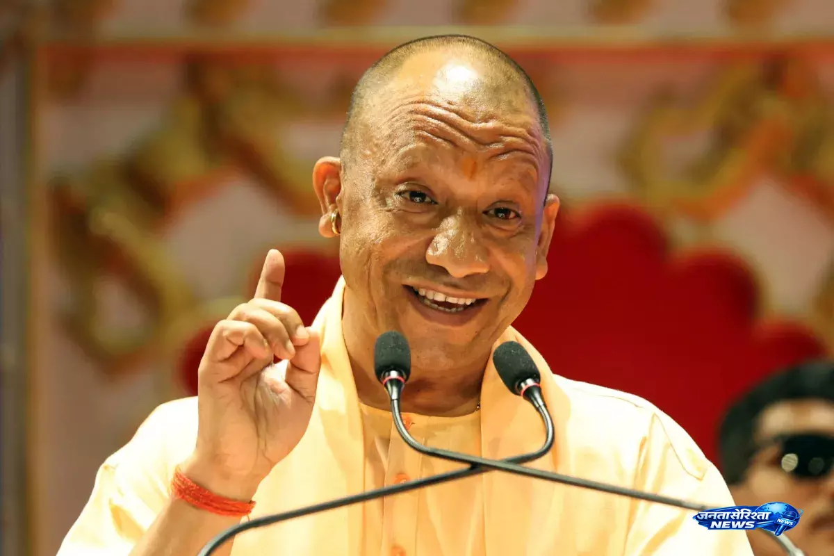 सपा सरकार पर योगी का हमला, बोले- पहले लूटा गया सरकारी खजाना सपा सरकार पर योगी का हमला, बोले- पहले लूटा गया सरकारी खजाना