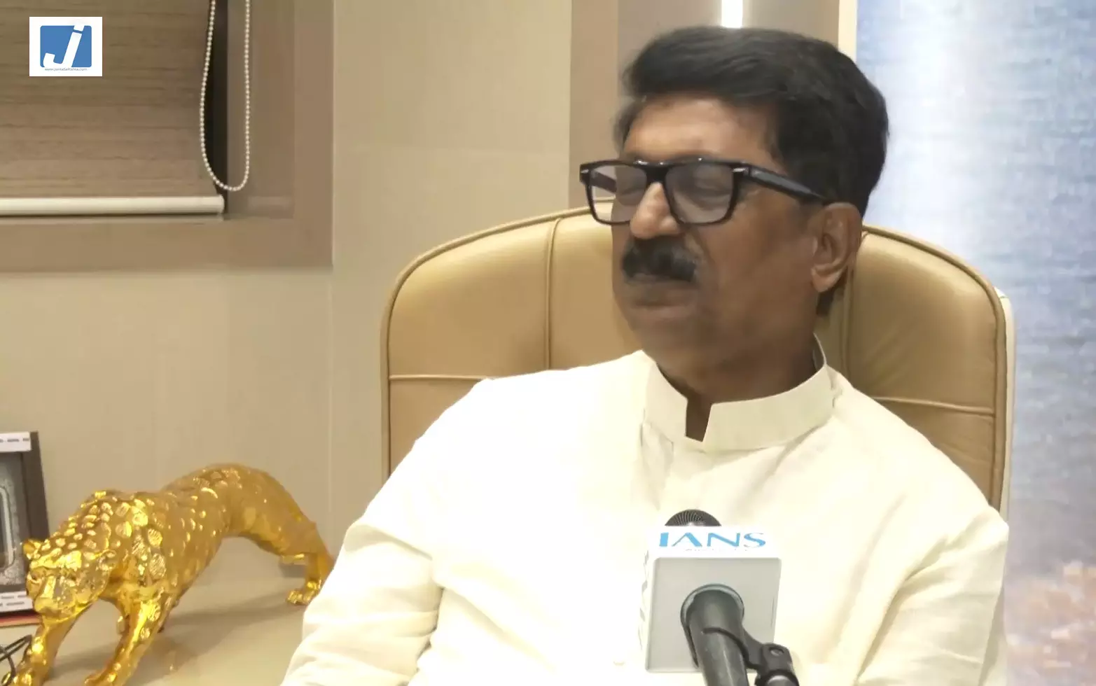 परिसीमन और महिला आरक्षण पर अरविंद सावंत का केंद्र पर निशाना, बोले- परिसीमन और महिला आरक्षण पर अरविंद सावंत का केंद्र पर निशाना, बोले-