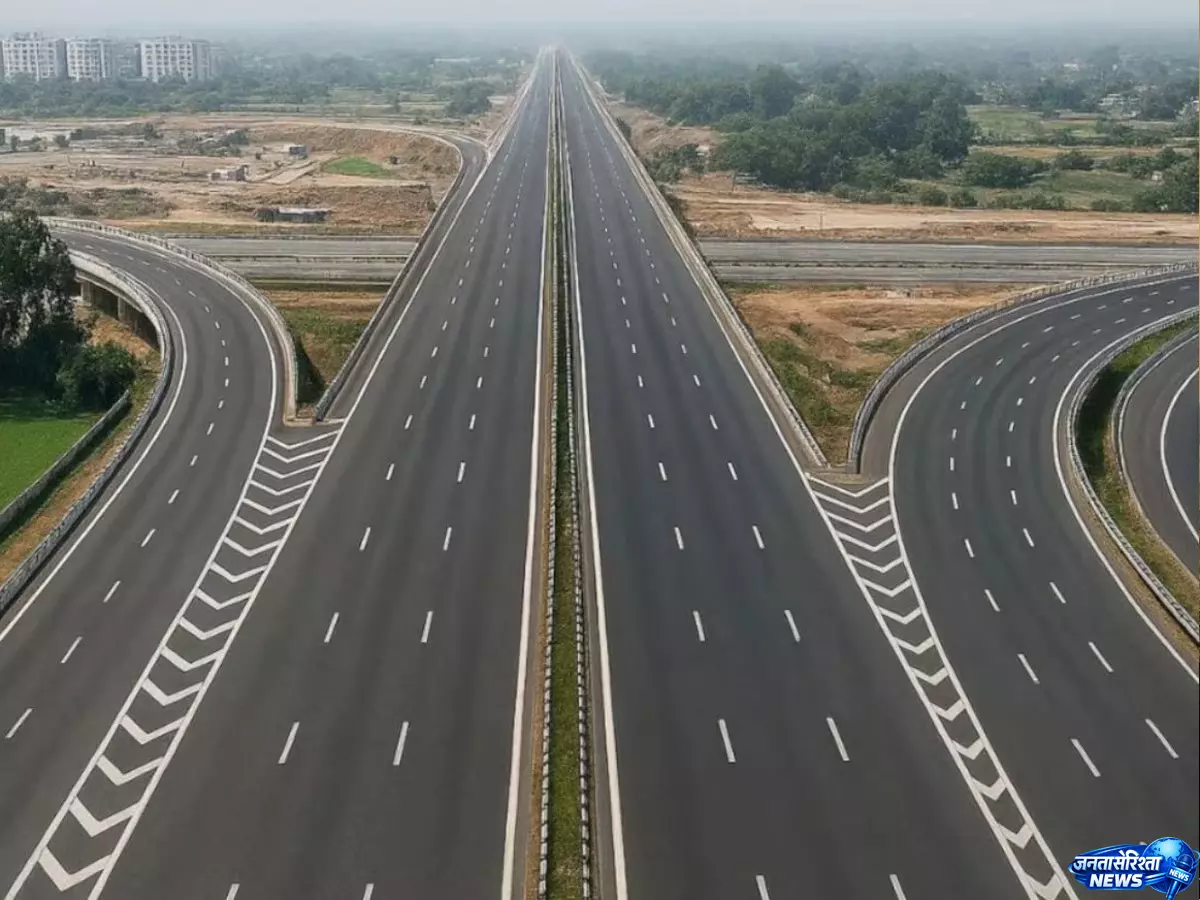 Lucknow -कानपुर से दिल्ली-देहरादून तक, नए एक्सप्रेसवे ने बढ़ाई रफ्तार Lucknow -कानपुर से दिल्ली-देहरादून तक, नए एक्सप्रेसवे ने बढ़ाई रफ्तार