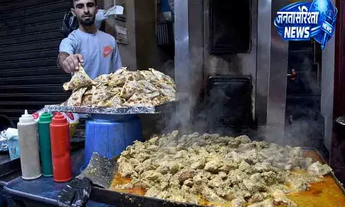 Delhi का स्ट्रीट फूड बना विरासत की पहचान Delhi का स्ट्रीट फूड बना विरासत की पहचान