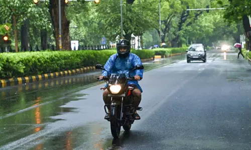 दिल्ली-एनसीआर में मौसम का डबल अटैक: आज गर्मी-उमस का येलो अलर्ट, 18-19 को तेज बारिश के आसार