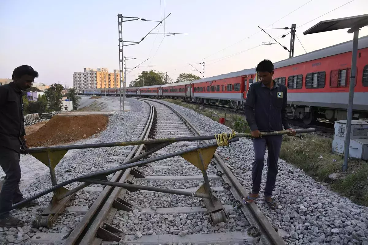 SCR द्वारा सीताफलमंडी-लल्लागुडा कॉर्ड लाइन की जांच के कारण काजीपेट-काचेगुडा ट्रेनों का मार्ग छोटा हो गया है