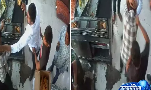 Claude AI का नया ऐड बना चर्चा का विषय, ऑनलाइन यूजर्स ने जताई नाराजगी Claude AI का नया ऐड बना चर्चा का विषय, ऑनलाइन यूजर्स ने जताई नाराजगी