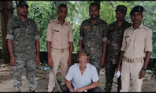 रामगढ़ में अवैध शराब के खिलाफ बड़ी कार्रवाई, सिकनी गांव से विदेशी शराब और बीयर बरामद रामगढ़ में अवैध शराब के खिलाफ बड़ी कार्रवाई, सिकनी गांव से विदेशी शराब और बीयर बरामद