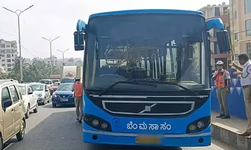 BMTC बसों में UPI टिकटिंग मशीनों में तकनीकी खराबी BMTC बसों में UPI टिकटिंग मशीनों में तकनीकी खराबी