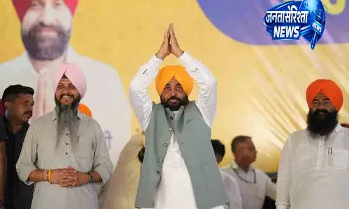 Punjab कांग्रेस में नेतृत्व की लड़ाई तेज Punjab कांग्रेस में नेतृत्व की लड़ाई तेज