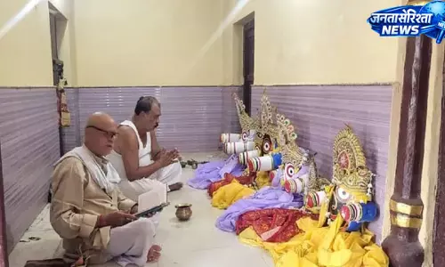 लोहरदगा के भंडरा में ऐतिहासिक रथ यात्रा सह मेला की तैयारियां पूरी, श्रद्धालुओं में उत्साह लोहरदगा के भंडरा में ऐतिहासिक रथ यात्रा सह मेला की तैयारियां पूरी, श्रद्धालुओं में उत्साह