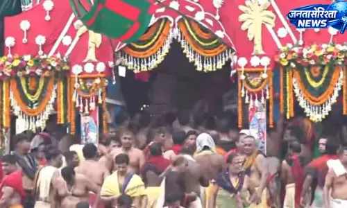 जगन्नाथ रथ यात्रा की तैयारियां तेज, वैदिक मंत्रों के बीच अनुष्ठान जारी जगन्नाथ रथ यात्रा की तैयारियां तेज, वैदिक मंत्रों के बीच अनुष्ठान जारी