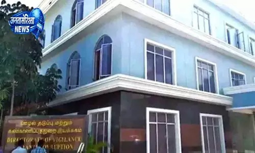 Chennai DVAC हेल्पलाइन पर शिकायतों की बाढ़ Chennai DVAC हेल्पलाइन पर शिकायतों की बाढ़