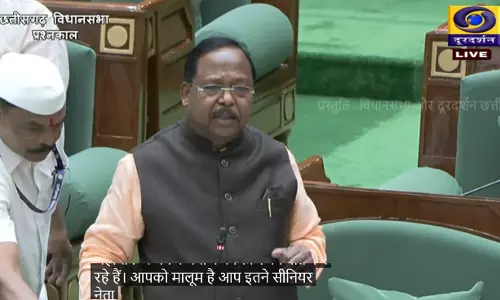 खाद वितरण में गड़बड़ी पर घिरे मंत्री रामविचार नेताम