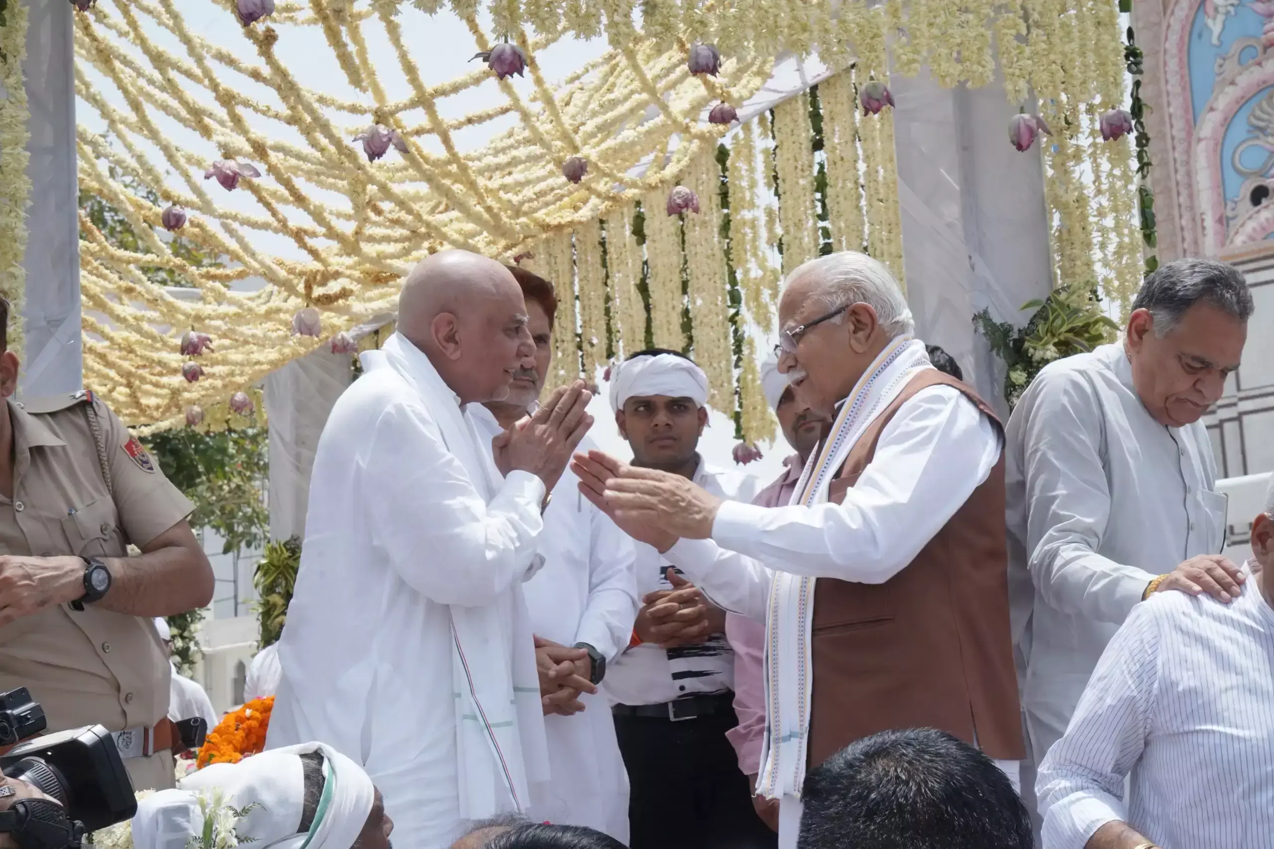 Hisar: गो-सेवा को समर्पित नंद किशोर गोयनका को दी गई अंतिम विदाई Hisar: गो-सेवा को समर्पित नंद किशोर गोयनका को दी गई अंतिम विदाई