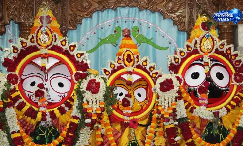 धनबाद में निकली भगवान जगन्नाथ की भव्य रथयात्रा धनबाद में निकली भगवान जगन्नाथ की भव्य रथयात्रा