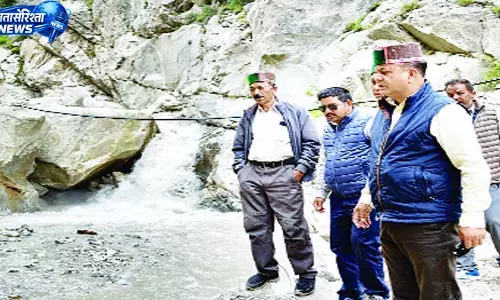 रिस्पा पुल निर्माण कार्य में हो रही देरी पर किन्नौर भाजपा नाखुश रिस्पा पुल निर्माण कार्य में हो रही देरी पर किन्नौर भाजपा नाखुश