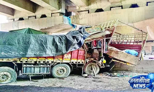 परवाणू सेब मंडी में बेकाबू ट्रक ने मचाई तबाही