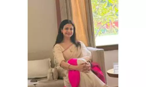 पश्चिम बंगाल: राज्यसभा सांसद कोयल मलिक ने उपराष्ट्रपति से मुलाकात कर सौंपा इस्तीफा पश्चिम बंगाल: राज्यसभा सांसद कोयल मलिक ने उपराष्ट्रपति से मुलाकात कर सौंपा इस्तीफा