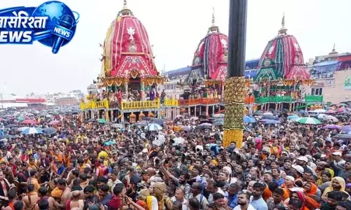 जगन्नाथ रथ यात्रा में भगदड़, श्रद्धालुओं पर टूटा कहर जगन्नाथ रथ यात्रा में भगदड़, श्रद्धालुओं पर टूटा कहर