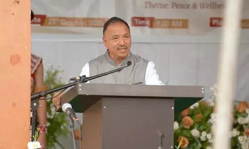Nagaland: सुपोंगमेरेन ने गवर्नर से मुलाकात की Nagaland: सुपोंगमेरेन ने गवर्नर से मुलाकात की