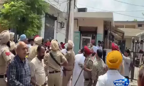 Punjab: कादियां नगर परिषद अध्यक्ष चुनाव में झड़प, विपक्ष के नेता बाजवा ने पुलिस पर लगाया पक्षपात का आरोप