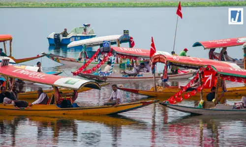 कश्मीर में अगले दो दिनों में बढ़ेगा तापमान, जम्मू-कश्मीर में बारिश की संभावना भी बढ़ी कश्मीर में अगले दो दिनों में बढ़ेगा तापमान, जम्मू-कश्मीर में बारिश की संभावना भी बढ़ी