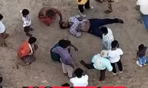 Prayagraj, में प्रेम कहानी का दर्दनाक मोड़, छलांग लगाने के बाद प्रेमिका फरार Prayagraj, में प्रेम कहानी का दर्दनाक मोड़, छलांग लगाने के बाद प्रेमिका फरार