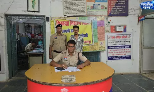 नशीली टैबलेट बेचने की तैयारी में युवक गिरफ्तार, 55 नाइट्राजेपाम टैबलेट जब्त नशीली टैबलेट बेचने की तैयारी में युवक गिरफ्तार, 55 नाइट्राजेपाम टैबलेट जब्त