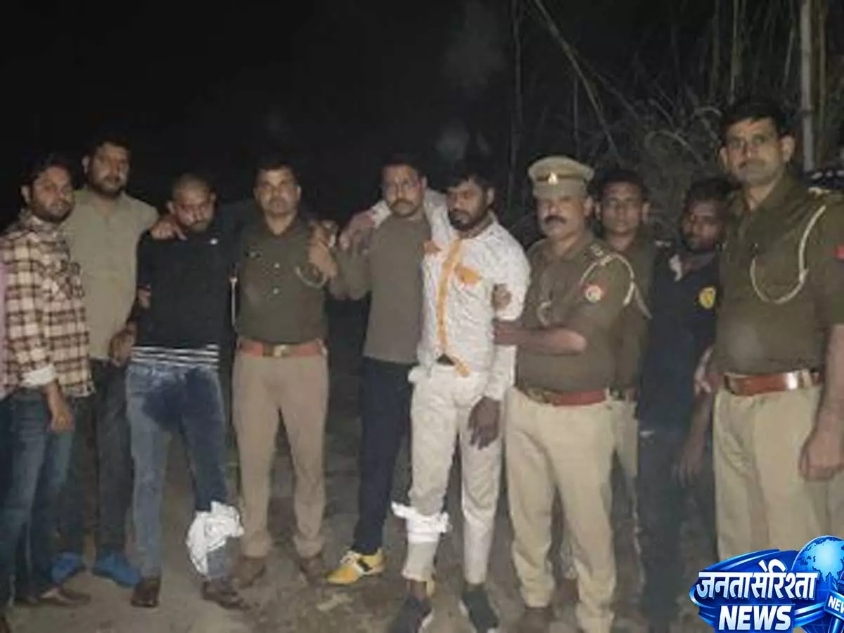 कानपुर एनकाउंटर में पुलिस की बड़ी कार्रवाई, गोली लगने से घायल हुए दो आरोपी कानपुर एनकाउंटर में पुलिस की बड़ी कार्रवाई, गोली लगने से घायल हुए दो आरोपी