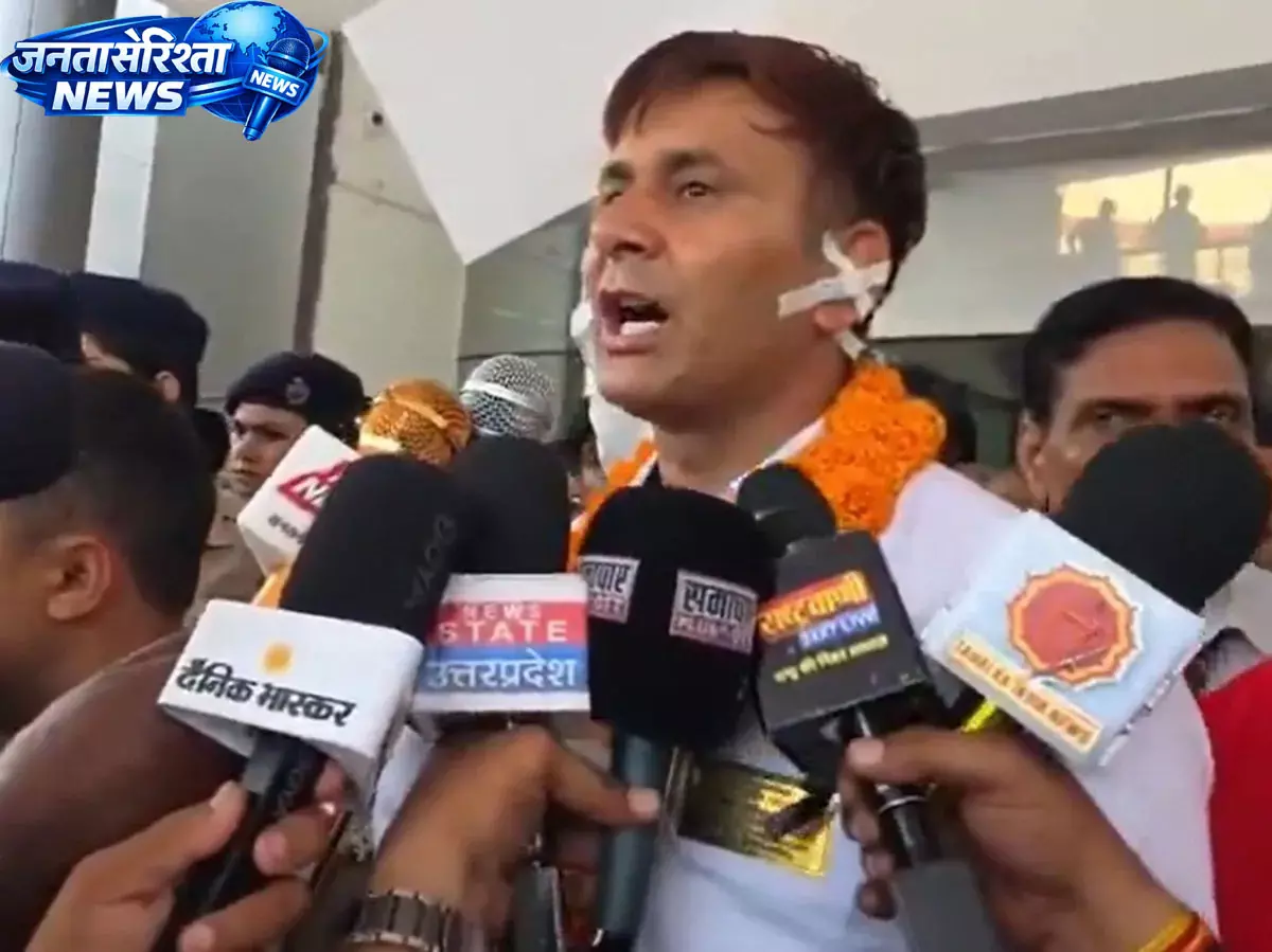 डिप्टी एसएस मारपीट केस: चार RPF कर्मी झांसी मंडल अटैच डिप्टी एसएस मारपीट केस: चार RPF कर्मी झांसी मंडल अटैच