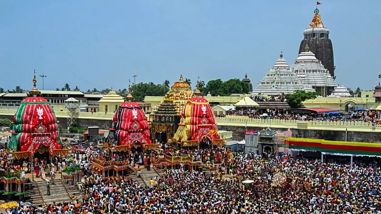 जगन्नाथ रथ यात्रा का चमत्कार, मुस्लिम भक्त की मजार से जुड़ी अनोखी परंपरा जगन्नाथ रथ यात्रा का चमत्कार, मुस्लिम भक्त की मजार से जुड़ी अनोखी परंपरा