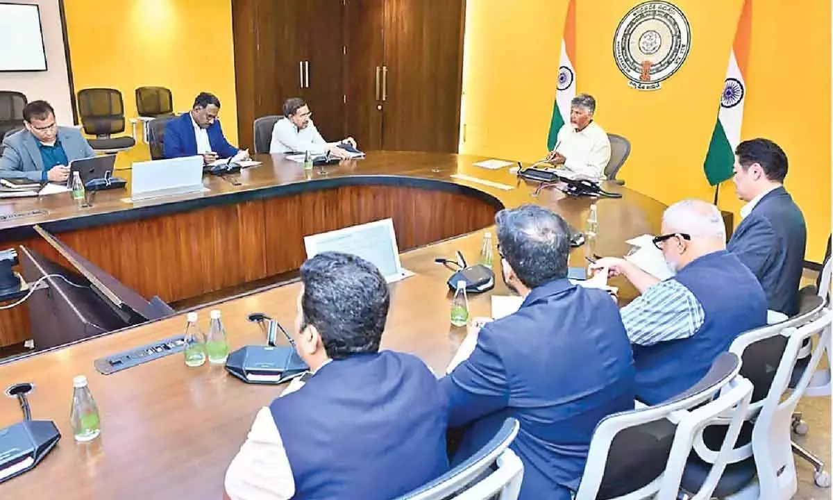 Andhra: नायडू अमरावती 2.0 को ग्लोबल इकोनॉमिक हब के तौर पर आगे बढ़ा रहे हैं Andhra: नायडू अमरावती 2.0 को ग्लोबल इकोनॉमिक हब के तौर पर आगे बढ़ा रहे हैं