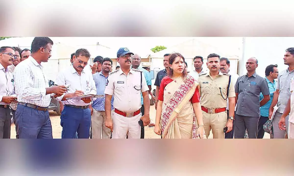 Andhra: मुख्यमंत्री के दौरे की तैयारियों की समीक्षा की गई Andhra: मुख्यमंत्री के दौरे की तैयारियों की समीक्षा की गई