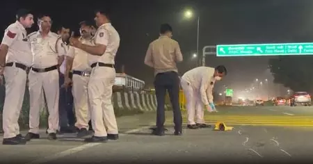 अलीपुर हिट एंड रन केस: दिल्ली पुलिस ने दो आरोपियों को किया गिरफ्तार, गाड़ी जब्त अलीपुर हिट एंड रन केस: दिल्ली पुलिस ने दो आरोपियों को किया गिरफ्तार, गाड़ी जब्त
