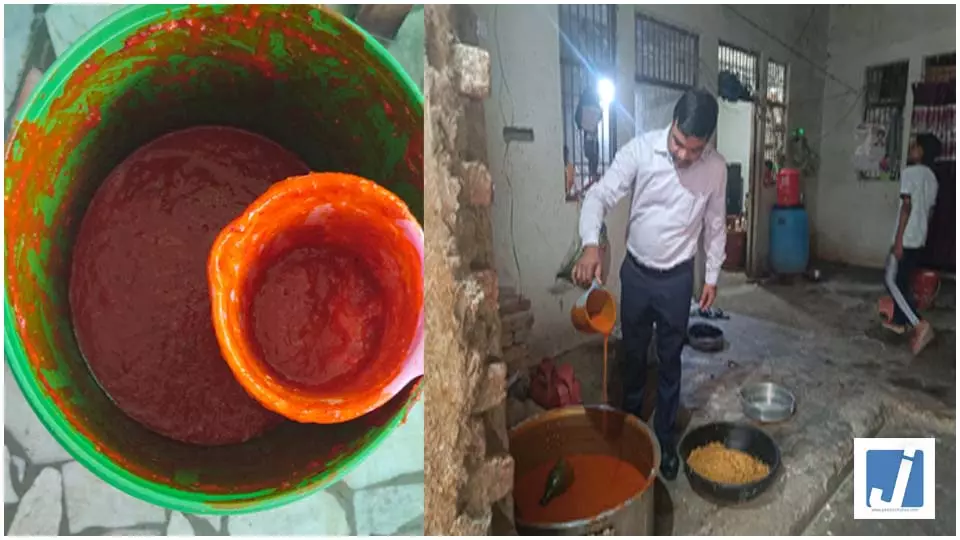 गंदगी के बीच मोमोज बनाकर लोगों की सेहत से खिलवाड़...यह खबर आपको सतर्क कर सकती है गंदगी के बीच मोमोज बनाकर लोगों की सेहत से खिलवाड़...यह खबर आपको सतर्क कर सकती है