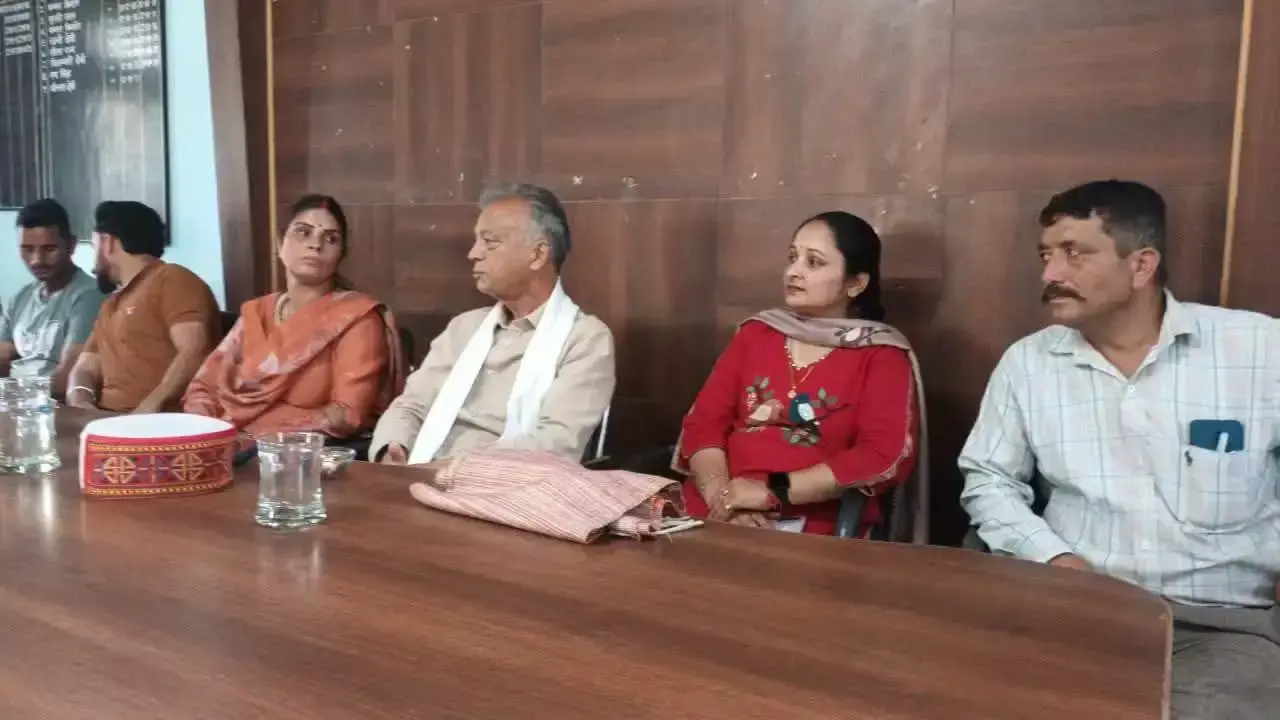 Mandi: मेले से पहले मूलभूत सुविधाएं होंगी बेहतर, अनिल शर्मा का आश्वासन Mandi: मेले से पहले मूलभूत सुविधाएं होंगी बेहतर, अनिल शर्मा का आश्वासन