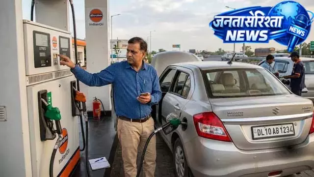Car Mileage Tips: क्या डैशबोर्ड की स्क्रीन दिखाती है धोखा? जानिए अपनी गाड़ी का असली माइलेज नापने का 100% सटीक तरीका