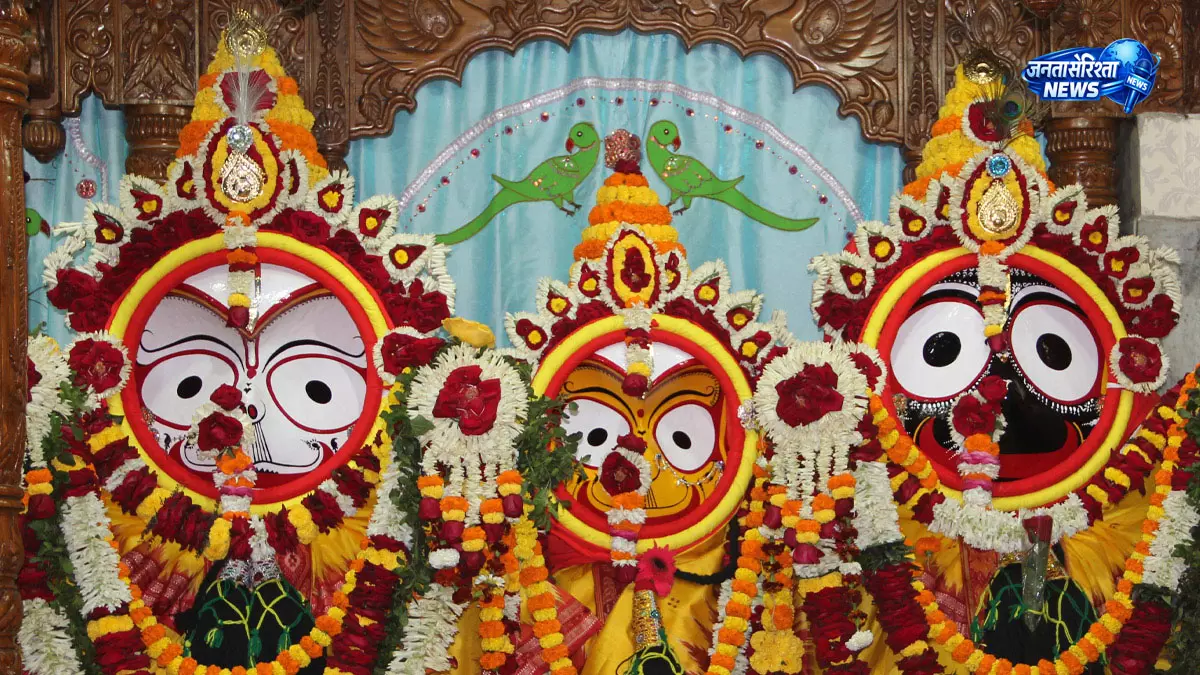 धनबाद में निकली भगवान जगन्नाथ की भव्य रथयात्रा धनबाद में निकली भगवान जगन्नाथ की भव्य रथयात्रा