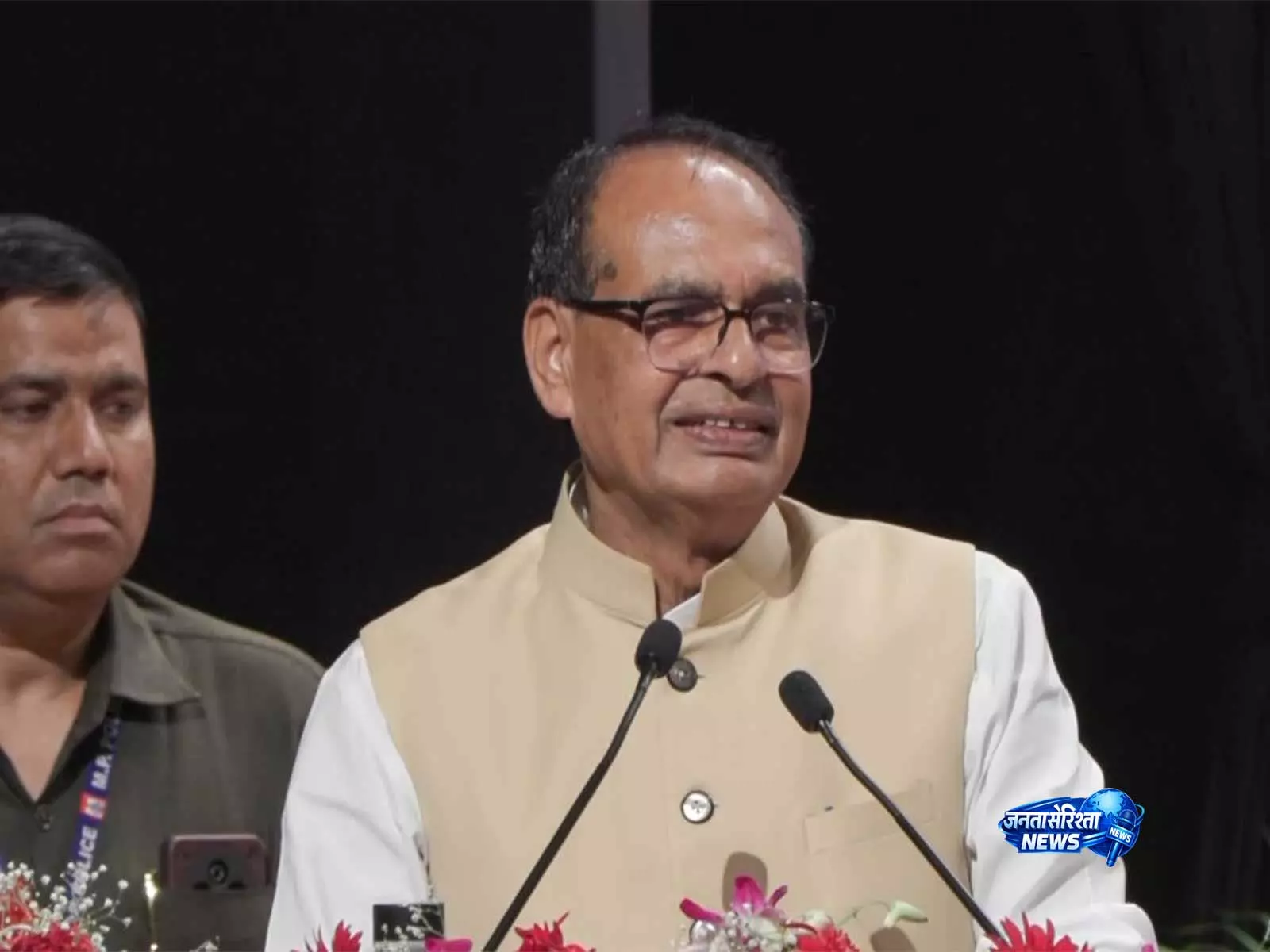 शिवराज सिंह ने ICAR से कहा, कम से कम 100 क्लाइमेट स्मार्ट गांव विकसित करें शिवराज सिंह ने ICAR से कहा, कम से कम 100 क्लाइमेट स्मार्ट गांव विकसित करें