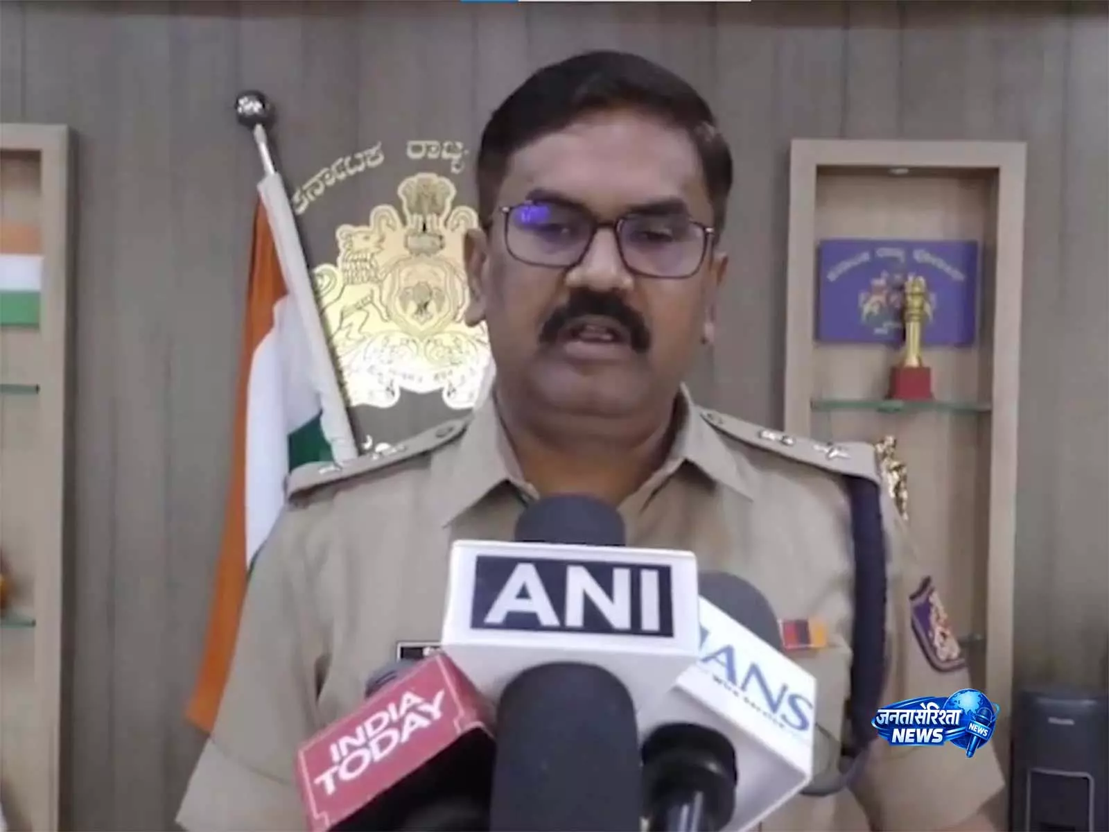 Karnataka: दावणगेरे में जिम मालिक पर ब्लैकमेल और यौन उत्पीड़न का मामला दर्ज Karnataka: दावणगेरे में जिम मालिक पर ब्लैकमेल और यौन उत्पीड़न का मामला दर्ज