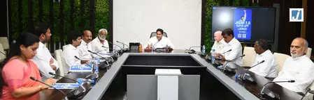 चंद्रबाबू नायडू के शासन में आंध्र प्रदेश में कामकाज पूरी तरह से ठप: जगन मोहन रेड्डी चंद्रबाबू नायडू के शासन में आंध्र प्रदेश में कामकाज पूरी तरह से ठप: जगन मोहन रेड्डी
