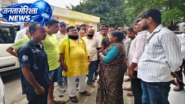 ई-रिक्शा-बाइक भिड़ंत में गर्भवती महिला की मौत ई-रिक्शा-बाइक भिड़ंत में गर्भवती महिला की मौत