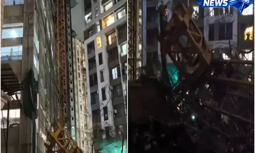 मुंबई में बड़ा हादसा: निर्माणाधीन हाई-राइज़ टावर की 13वीं मंजिल से क्रेन गिरी, 1 की मौत मुंबई में बड़ा हादसा: निर्माणाधीन हाई-राइज़ टावर की 13वीं मंजिल से क्रेन गिरी, 1 की मौत