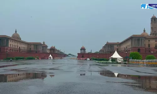 दिल्ली-NCR में सुबह सुबह हुई बारिश दिल्ली-NCR में सुबह सुबह हुई बारिश