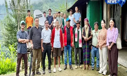 DC ने सीमावर्ती गांवों का दौरा कर वीवीपी परियोजनाओं की प्रगति की समीक्षा