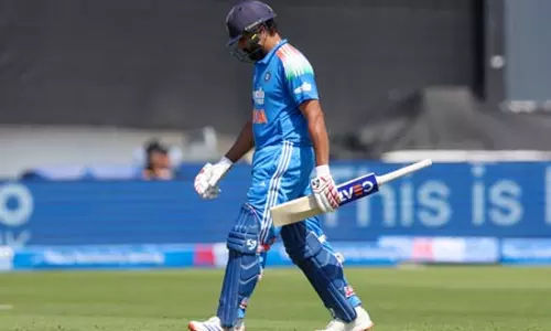 रोहित के वनडे करियर पर छाए संकट के बादल, इंग्लैंड दौरे के बाद टीम में चुने जाने की संभावना कम रोहित के वनडे करियर पर छाए संकट के बादल, इंग्लैंड दौरे के बाद टीम में चुने जाने की संभावना कम