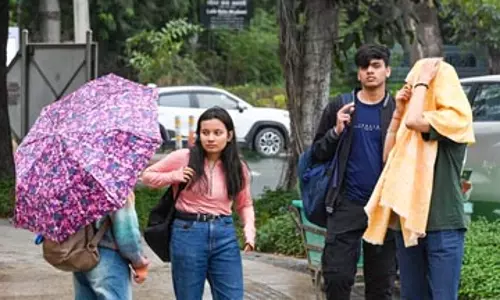एनसीआर में गर्मी और उमस का येलो अलर्ट, 18 जुलाई से बारिश और तेज हवाओं का दौर शुरू होने की संभावना एनसीआर में गर्मी और उमस का येलो अलर्ट, 18 जुलाई से बारिश और तेज हवाओं का दौर शुरू होने की संभावना