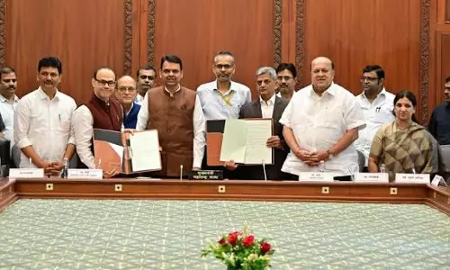 Mumbai: महाकेयर से कैंसर इलाज और अनुसंधान को मिलेगा नया आधार : फडणवीस Mumbai: महाकेयर से कैंसर इलाज और अनुसंधान को मिलेगा नया आधार : फडणवीस