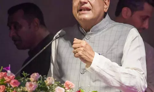 प्रधानमंत्री मोदी के विजन को दर्शाती है हाइड्रोजन ट्रेन: पीयूष गोयल प्रधानमंत्री मोदी के विजन को दर्शाती है हाइड्रोजन ट्रेन: पीयूष गोयल