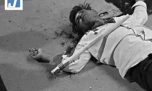 भाई ने कुल्हाड़ी से की भाई की हत्या, देखते ही देखते कहासुनी इतनी बढ़ गई कि...